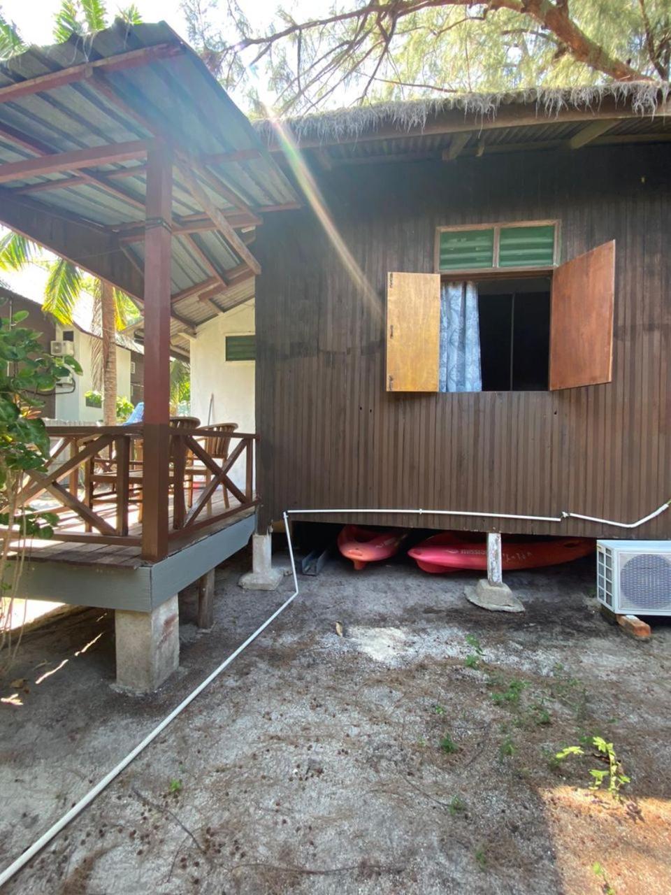 Hotel B'First Chalet Perhentian Island Kampung Kuala Besut Esterno foto