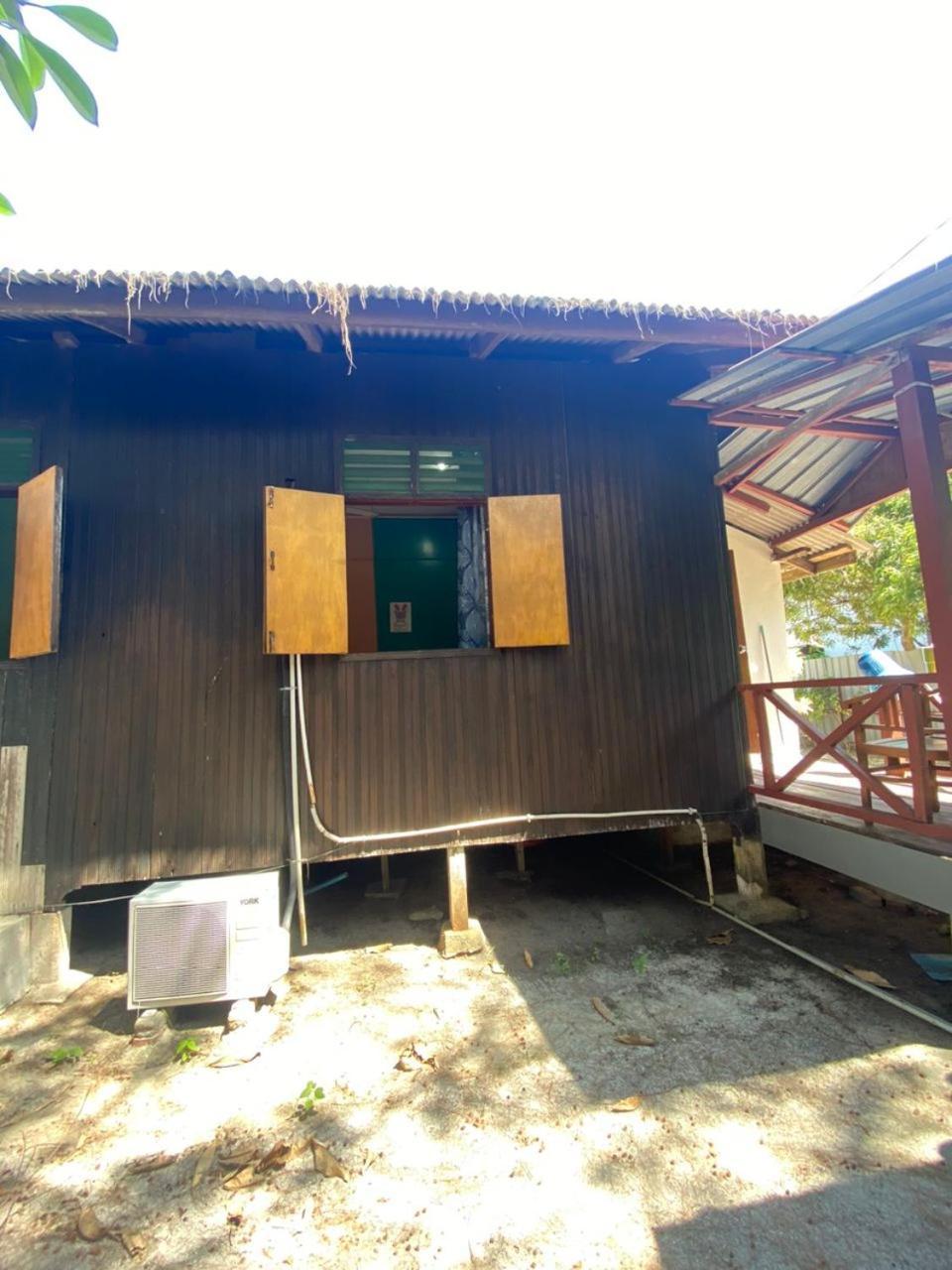 Hotel B'First Chalet Perhentian Island Kampung Kuala Besut Esterno foto